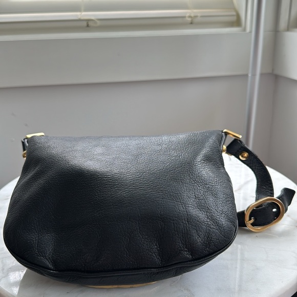 Gucci Bag - Picture 6 of 11